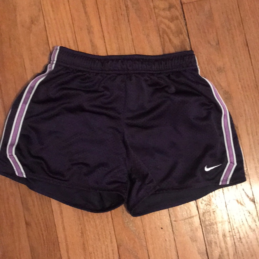 kids large nike shorts- fits adult xs